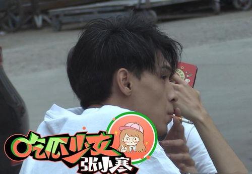 网友爆料秦霄贤视频,网友热议背后的真相揭秘  第1张